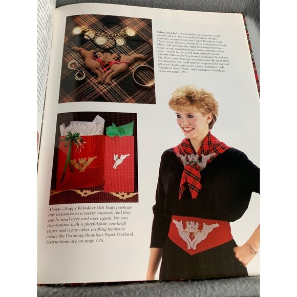 Christmas Handcrafts Book By Oxmoor House - Picture 8 of 12